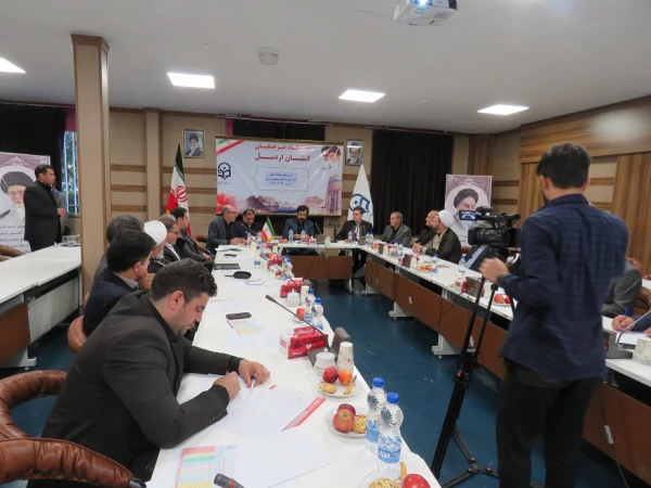 استاندار اردبیل در جلسه هیأت امنای دانشگاه فرهنگیان استان:

توسعه دانشگاه فرهنگیان استان مورد تأکید ماست 2