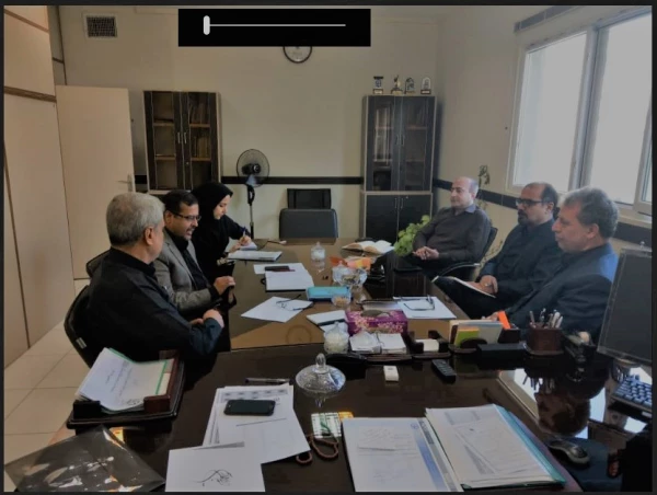 در جلسه مشترک اداره کل مشاوره، بهداشت و سلامت با اداره کل دانشجویی مصوب شد؛

"تشکیل کارگروه مشترک تغذیه و برنامه ریزی غذایی"