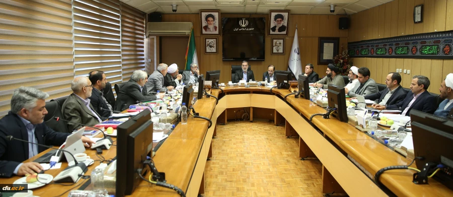 مقام عالی وزارت در بیست و یکمین جلسه هیات امنا:

با وجود نیاز ضروری آموزش و پرورش به نیروی انسانی؛ یکی از مهم ترین اولویت های ما رعایت استلزامات معلمی در دوره مهارت آموزی(موضوع ماده 28 اساسنامه) به مدت یک سال تحصیلی خواهدبود 2