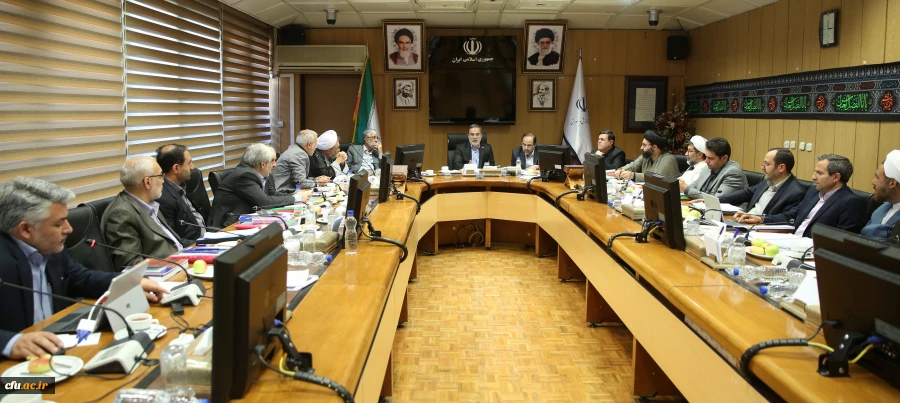 مقام عالی وزارت در بیست و یکمین جلسه هیات امنا:

با وجود نیاز ضروری آموزش و پرورش به نیروی انسانی؛ یکی از مهم ترین اولویت های ما رعایت استلزامات معلمی در دوره مهارت آموزی(موضوع ماده 28 اساسنامه) به مدت یک سال تحصیلی خواهدبود 2