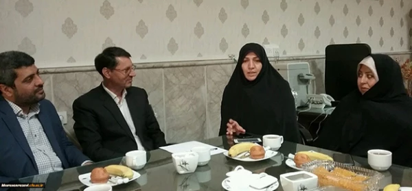 سرپرست مدیریت امور پردیس های خراسان رضوی:

معلم کمک کننده به سلامت جامعه و حقوق شهروندی است 3