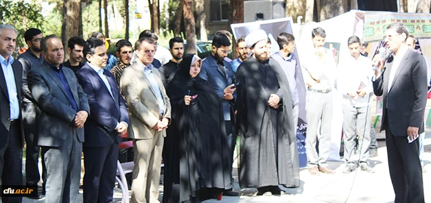 با حضور مسئولان دانشگاه فرهنگیان و شهرداری مشهدبرگزار شد:

مراسم ادای احترام به شهدای گمنام مدفون در پردیس شهید بهشتی  2