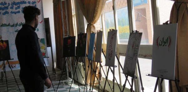 در دانشگاه فرهنگیان آذربایجان شرقی :

برگزاری نمایشگاه عکس و آثار گرافیکی با موضوع دفاع مقدس
 4