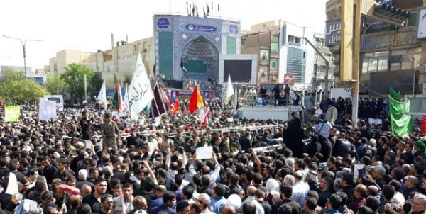 شرکت خانواده دانشگاه فرهنگیان اهواز در مراسم تشیع شهدای حادثه تروریستی اهواز  4