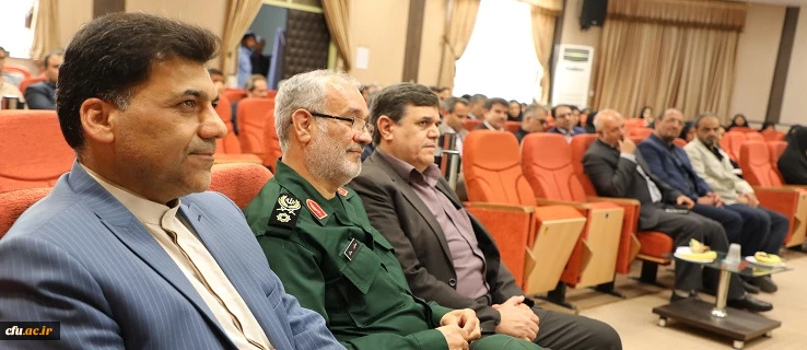 دکتر خنیفر در مراسم هفتته دفاع مقدس:

استقبال دانشگاه فرهنگیان از ترویج مکتب ارزشمند شهدا در دانشگاه 2