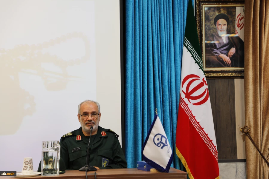 دکتر خنیفر در مراسم هفتته دفاع مقدس:

استقبال دانشگاه فرهنگیان از ترویج مکتب ارزشمند شهدا در دانشگاه 2