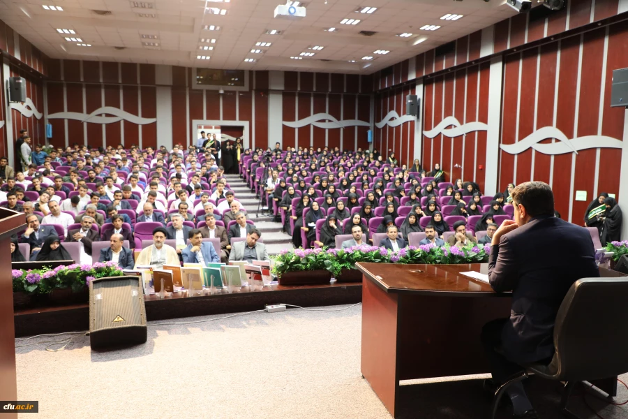 رئیس دانشگاه فرهنگیان در مراسم استقبال از نو دانشجومعلمان:

معلمی فراهنر و بهترین امتیاز بشری است 2