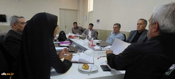 در جلسه شورای نطارت، ارزیابی و تضمین کیفیت مورد بررسی قرار گرفت:

ارزیابی درونی گروه های آموزشی 
 2