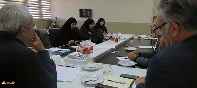 در جلسه شورای نطارت، ارزیابی و تضمین کیفیت مورد بررسی قرار گرفت:

ارزیابی درونی گروه های آموزشی 
 4