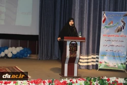 خانم قدیمی دانشجومعلم جدیدالوروداستان قزوین درآیین استقبال ازدانشجویان گفت: 

صحبت های خانم دکتر علی نژاد به یکماه دغدغه من جهت انتخاب شغل معلمی پایان داد. 2