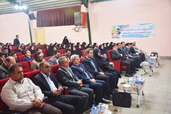 میرمعینی:معلم تراز جمهوری اسلامی باید جسمی سالم و روحی شاداب داشته باشد