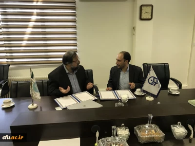 عقد تفاهم نامه همکاری مرکز هوشمندسازی دانشگاه و مرکز آموزش های الکترونیکی دانشگاه تهران