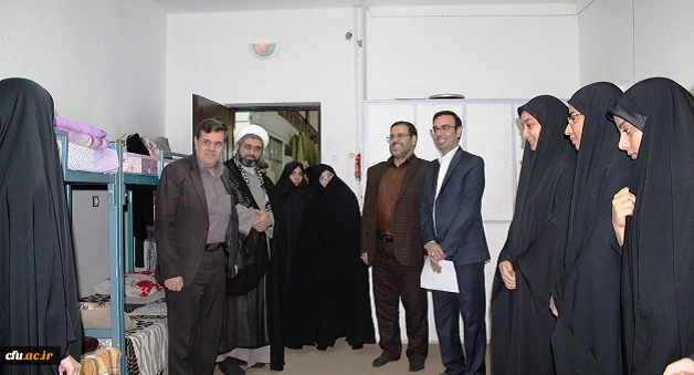 با حضور دکتر خنیفر رییس دانشگاه فرهنگیان برگزار شد:

 همایش بزرگداشت هفته دفاع مقدس در  دانشگاه فرهنگیان استان قم 
 2