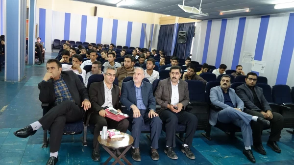 سرپرست معاونت نظارت، ارزیابی و تضمین کیفیت در مراسم استقبال از نو دانشجو معلمان دانشگاه فرهنگیان استان کردستان:

گسترش امید و نشاط در دانشجویان با تجدید نظر در الگوهای ارتباطی صورت می گیرد 2