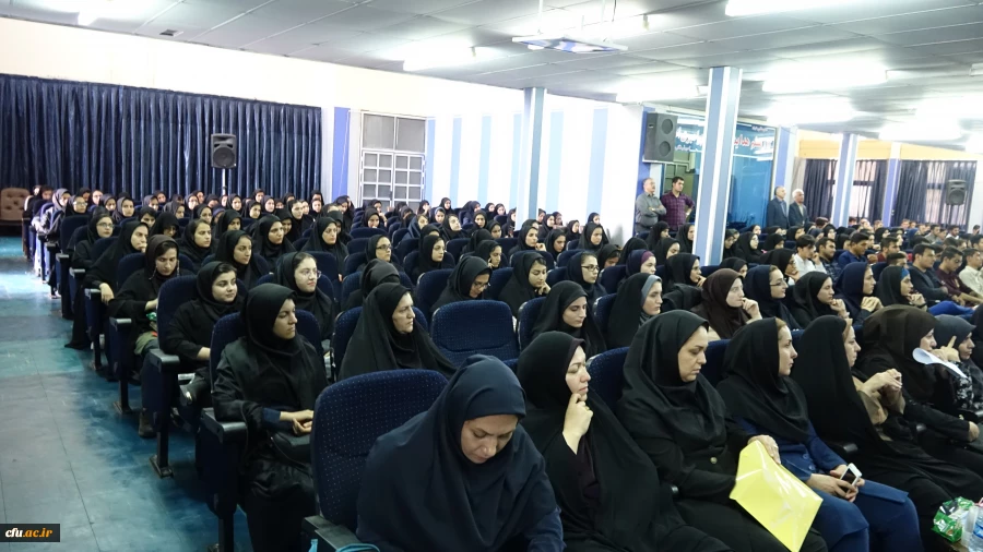 سرپرست معاونت نظارت، ارزیابی و تضمین کیفیت در مراسم استقبال از نو دانشجو معلمان دانشگاه فرهنگیان استان کردستان:

گسترش امید و نشاط در دانشجویان با تجدید نظر در الگوهای ارتباطی صورت می گیرد 3