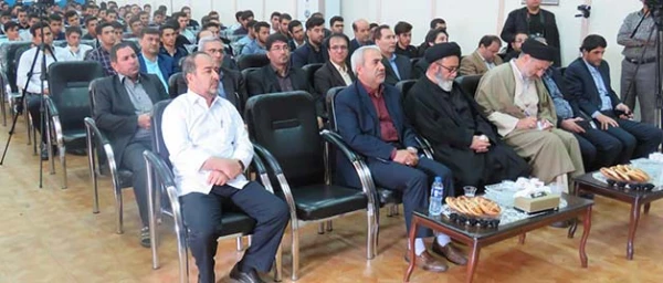 سرپرست دانشگاه فرهنگیان آذربایجان شرقی در ویژه برنامه گرامی داشت هفته دفاع مقدس و آغاز سال تحصیلی :

 بدون فرمانده فکری خوب اتفاقی در کلاس درس نمی افتد
 4