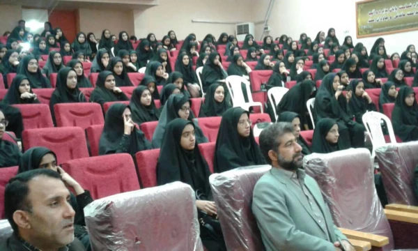 در جلسه پرسش و پاسخ مسئولان دانشگاه فرهنگیان با دانشجومعلمان دانشگاه فرهنگیان سیستان و بلوچستان عنوان شد:

اهمیت مشارکت دانشجویان در حل مسائل و ارتقاء خدمات آموزشی و فرهنگی 5