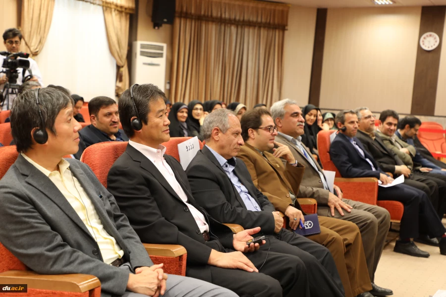 دکتر خنیفر در نشست تخصصی تربیت معلم تاکید کرد:

شبانه روزی بودن و یادگیری دروس پداگوژی مهمترین راهبرد تربیت معلم 2