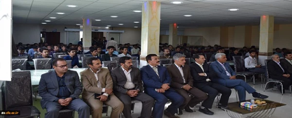 سرپرست دانشگاه فرهنگیان خراسان رضوی در سبزوار:

مهمترین دوره اثر گذاری،دوره ابتدایی است
 2