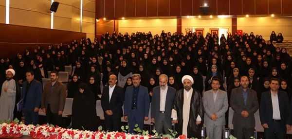 دکتر یوسفی در ایین استقبال از نو دانشجو معلمان گفت:

معلم توانمند و دلسوز می تواند سرنوشت جامعه را تغییر دهد
 2