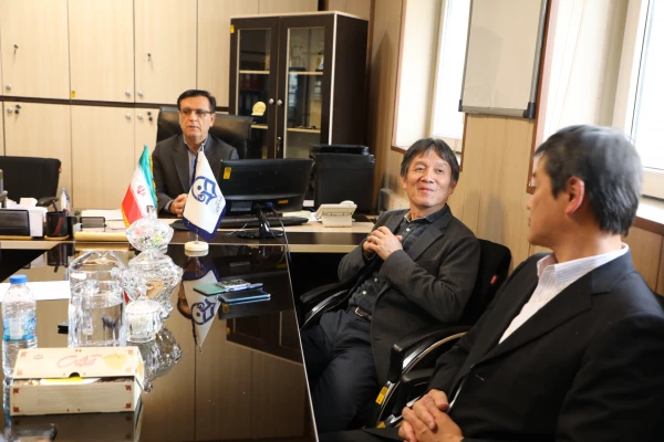 استاد تعلیم و تربیت  آیچی ژاپن :
قضاوت ما این است که نظام تربیت معلم توسعه یافته و رو به جلوی دارید  4