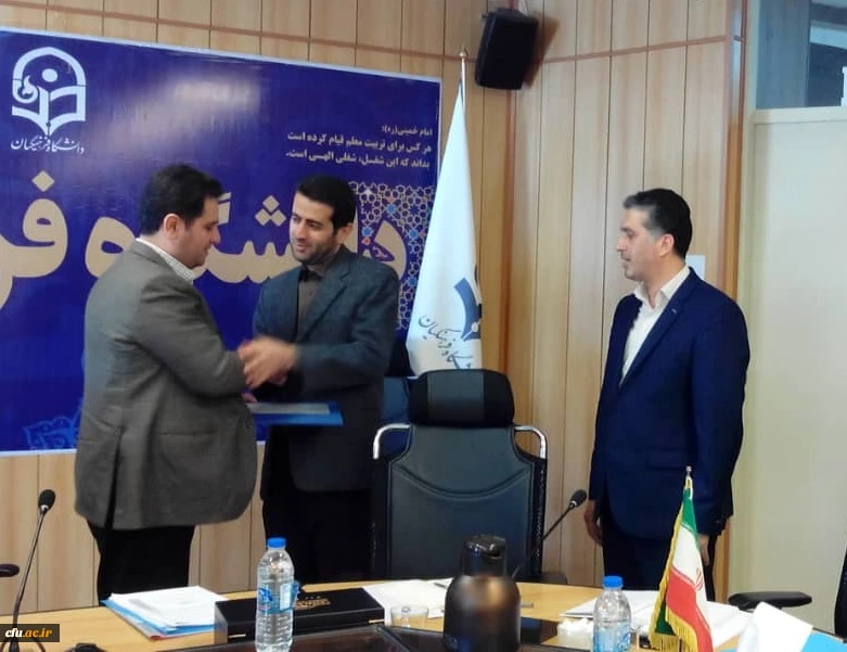 دکتر روشندل معاون آموزشی و تحصیلات تکمیلی دانشگاه :

آنگونه خدمت نماییم که با خشنودی پروردگار متعال  رستگار شویم 2