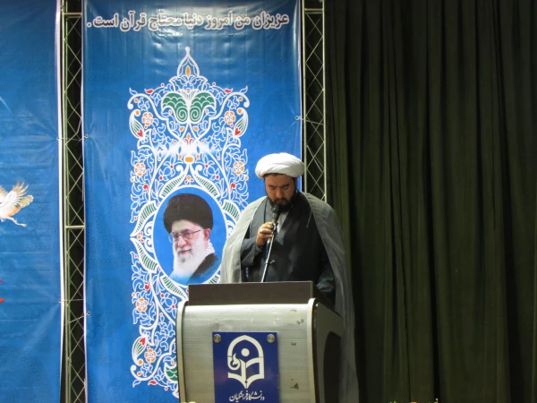 برگزاری محفل انس با قرآن در دانشگاه فرهنگیان استان مرکزی 8