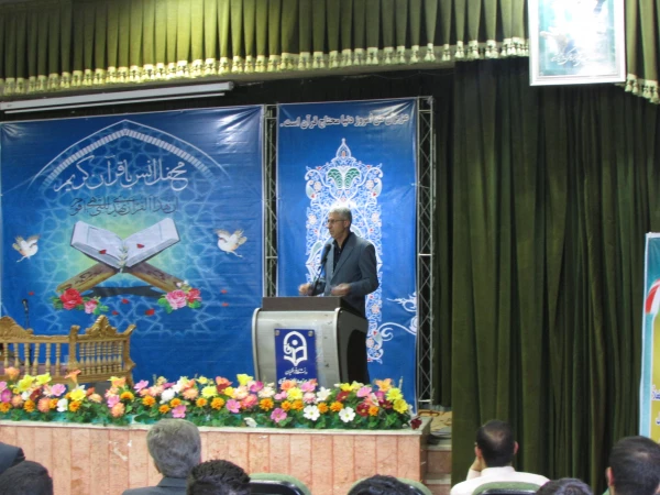 برگزاری محفل انس با قرآن در دانشگاه فرهنگیان استان مرکزی 6