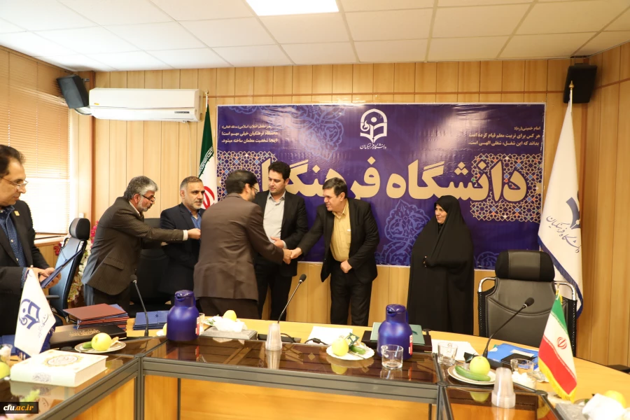 تقدیر از همراهی همکاران در به ثمر نشستن پذیرش حداکثری دانشجو معلمان 11