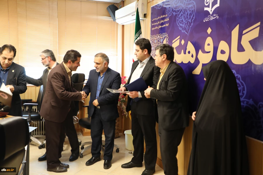 تقدیر از همراهی همکاران در به ثمر نشستن پذیرش حداکثری دانشجو معلمان 14