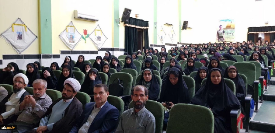 در دانشگاه فرهنگیان بوشهر:

یادواره شهدای مدافع حرم استان و شهدای حادثه تروریستی اهواز برگزار شد  10