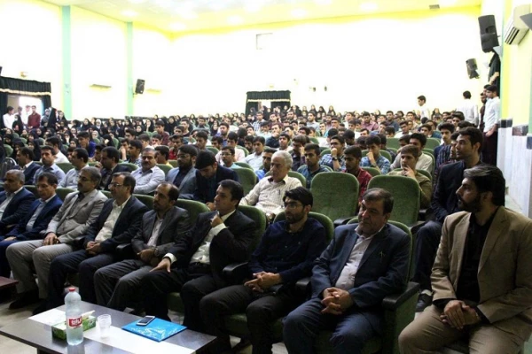 با حضور معاون استاندار؛ 

آئین استقبال از دانشجومعلمان نوورود دانشگاه فرهنگیان استان بوشهر برگزار شد  4