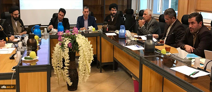 بازنگری عناوین و سرفصل دروس تعلیم و تربیت اسلامی در برنامه های درسی دوره کارشناسی پیوسته 2