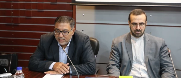 انصاری راد تشریح کرد:
برکات حضور رهبر معظم انقلاب در پردیس نسیبه دانشگاه فرهنگیان
سلامت دانشگاه فرهنگیان مدیون مسئولان حراست است
مسئولان حراست بازوی مشورتی رؤسای دانشگاه فرهنگیان هستند
 2