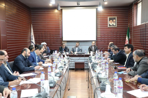 انصاری راد تشریح کرد:
برکات حضور رهبر معظم انقلاب در پردیس نسیبه دانشگاه فرهنگیان
سلامت دانشگاه فرهنگیان مدیون مسئولان حراست است
مسئولان حراست بازوی مشورتی رؤسای دانشگاه فرهنگیان هستند
 3