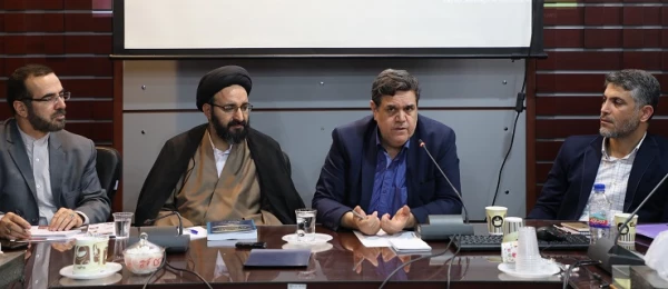 رئیس دانشگاه فرهنگیان:

نیروهای حراست، مایه اعتبار و آبروی ما هستند
 2