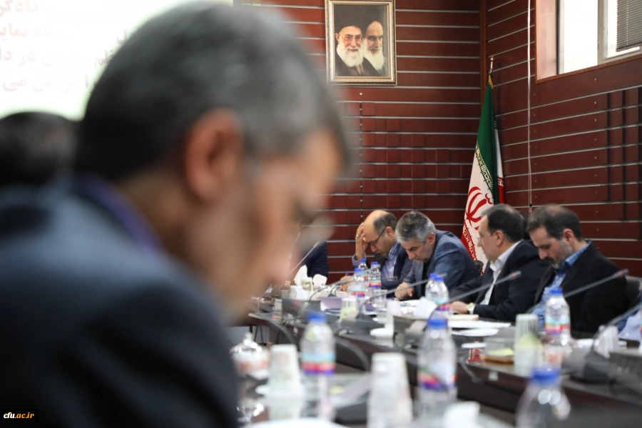 رئیس دانشگاه فرهنگیان:

نیروهای حراست، مایه اعتبار و آبروی ما هستند
 4