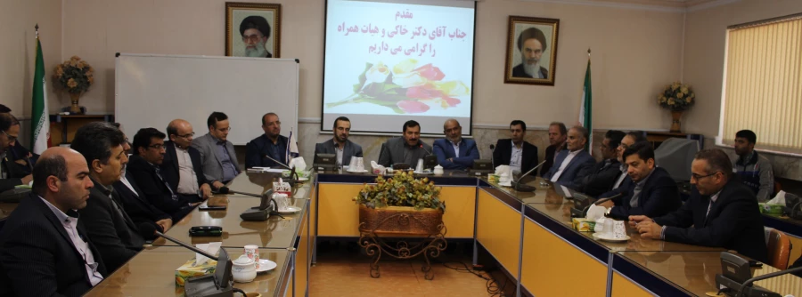 معاون طرح و برنامه و توسعه منابع دانشگاه فرهنگیان کشور:
بدون چشم داشت به تمام بازنشستگان کمک می کنیم 2