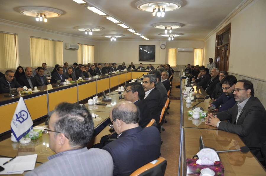 معاون طرح و برنامه و توسعه منابع دانشگاه فرهنگیان کشور:
بدون چشم داشت به تمام بازنشستگان کمک می کنیم 4