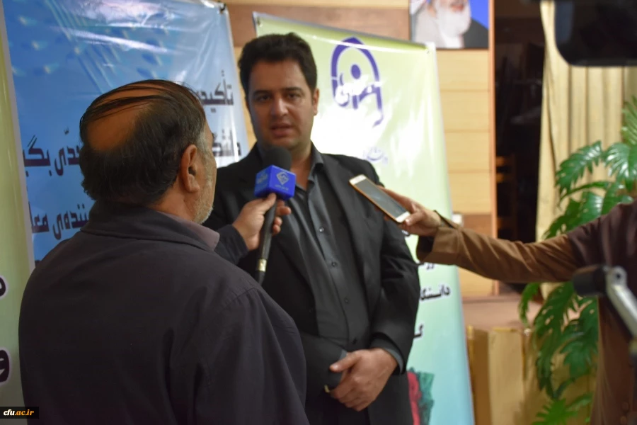 دکتر روشندل در گردهمایی مدیران میزبان نو معلمان دانشگاه فرهنگیان خراسان جنوبی:

کارورزی مهمترین فصل تربیت معلم است 2