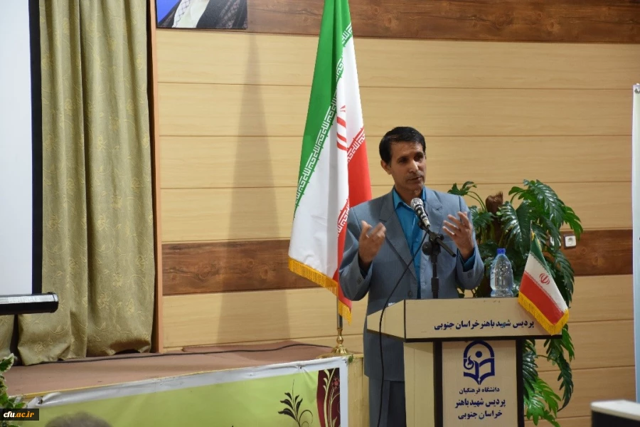 دکتر روشندل در گردهمایی مدیران میزبان نو معلمان دانشگاه فرهنگیان خراسان جنوبی:

کارورزی مهمترین فصل تربیت معلم است 2