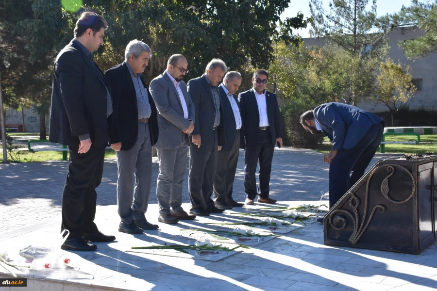 دکتر روشندل در گردهمایی مدیران میزبان نو معلمان دانشگاه فرهنگیان خراسان جنوبی:

کارورزی مهمترین فصل تربیت معلم است 3
