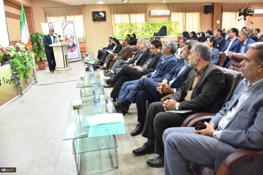 دکتر روشندل در گردهمایی مدیران میزبان نو معلمان دانشگاه فرهنگیان خراسان جنوبی:

کارورزی مهمترین فصل تربیت معلم است 4