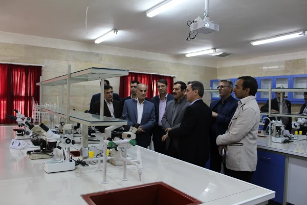 با حضور معاون توسعه و مدیریت منابع دانشگاه فرهنگیان
سالن شماره دو آزمایشگاه زیست شناسی پردیس شهید بهشتی مشهد افتتاح شد 5