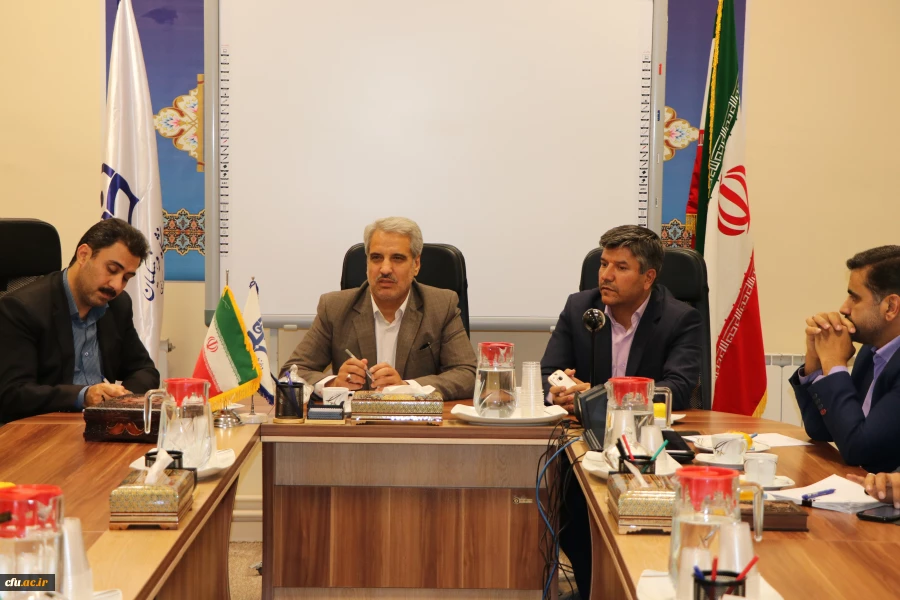 با حضور مدیرکل امور دانشجویی دانشگاه فرهنگیان در استان اصفهان برگزار شد.
نشست سرپرستان سراهای دانشجویی و کارشناس مسئولان امور دانشجویی