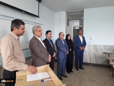 مدیرکل امور دانشجویی دانشگاه فرهنگیان  در بازدید از مرکز آموزشی نجف آباد اصفهان عنوان کرد:

 مرکز  آموزشی آیت یکی از بهترین مراکز از نظر رفاهی و فضای سبز است.