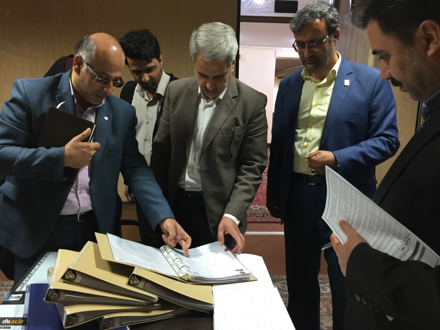 مدیرکل امور دانشجویی دانشگاه فرهنگیان  در بازدید از مرکز آموزشی نجف آباد اصفهان عنوان کرد:

 مرکز  آموزشی آیت یکی از بهترین مراکز از نظر رفاهی و فضای سبز است.