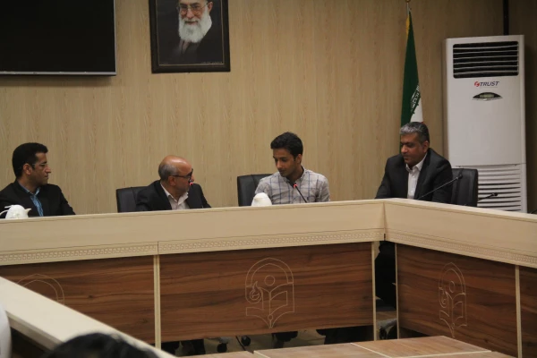 سومین نشست کتابخوانی در پردیس شهید بهشتی هرمزگان توسط انجمن اسلامی دانشجویان 6