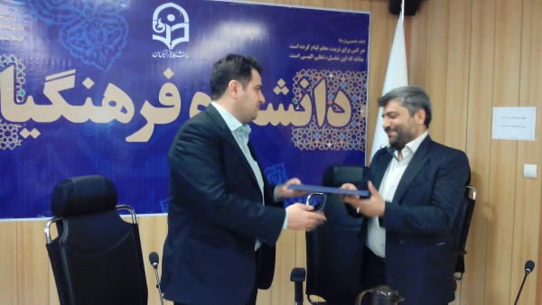 دکتر روشندل معاون آموزشی وتحصیلات تکمیلی :

شیوه نامه اجرایی آیین نامه آموزشی ، عاملی مهم در کیفیت بخشی امور آموزشی است 2