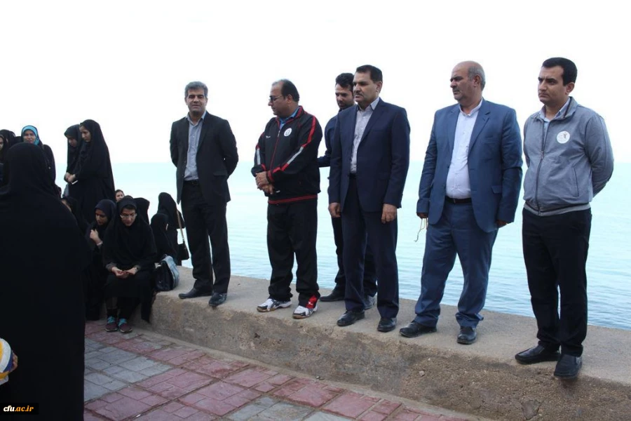 به مناسبت هفته تربیت بدنی:

همایش پیاده روی دانشجویان دانشگاه فرهنگیان استان بوشهر برگزار شد 
 2